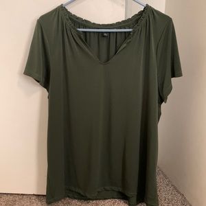 Banana Republic top size L